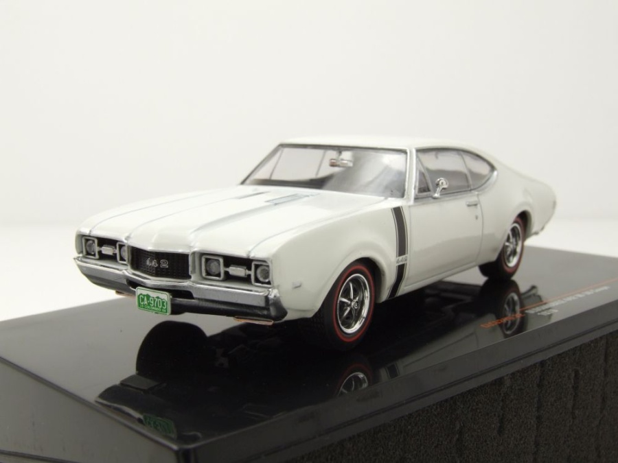Oldsmobile 442 W-30 1970 weiß Modellauto 1:43 ixo models