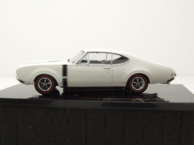 Oldsmobile 442 W-30 1970 weiß Modellauto 1:43 ixo models