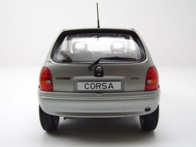 Opel Corsa B GSI 1993 silber Modellauto 1:18 MCG