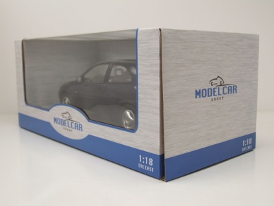 Opel Corsa B Atlanta 1993 dunkelblau metallic Modellauto 1:18 MCG