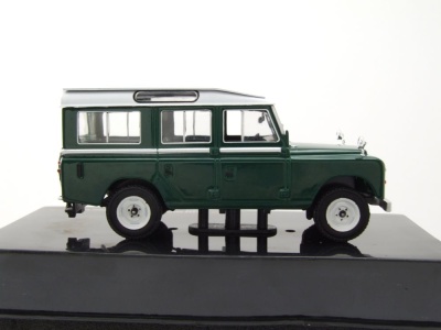Land Rover 109 Series III 1978 dunkelgrün weiß Modellauto 1:43 ixo models