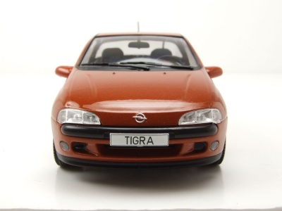 Opel Tigra 1994 kupfer Modellauto 1:24 Whitebox