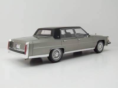Cadillac Fleetwood Brougham 1982 grau metallic Modellauto...