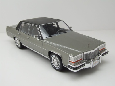 Cadillac Fleetwood Brougham 1982 grau metallic Modellauto 1:18 MCG