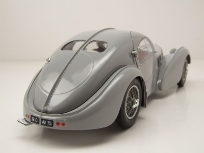 Bugatti Type 57 SC Atlantic 1937 grau Modellauto 1:18 Solido