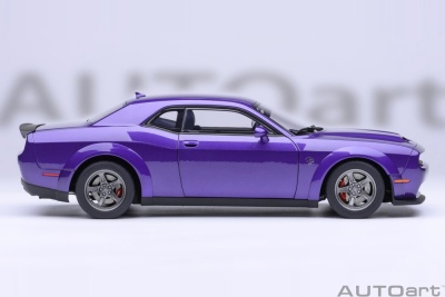 Dodge Challenger SRT Superstock 2023 lila Modellauto 1:18 Autoart