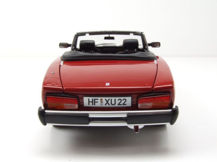 Modellauto Fiat 124 Pininfarina Spidereuropa 1982 rot 1:18 Touring