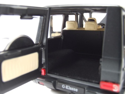 Mercedes G-Klasse G-Modell W463 Designo matt schwarz Modellauto 1:18 iScale