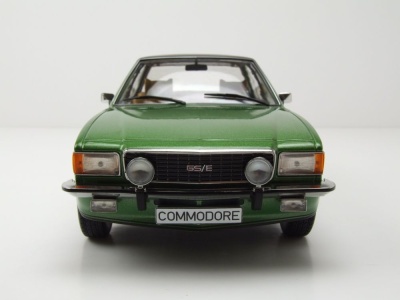 Opel Commodore B 1972 grün metallic Modellauto 1:18 MCG