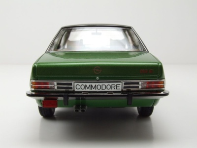 Opel Commodore B 1972 grün metallic Modellauto 1:18 MCG