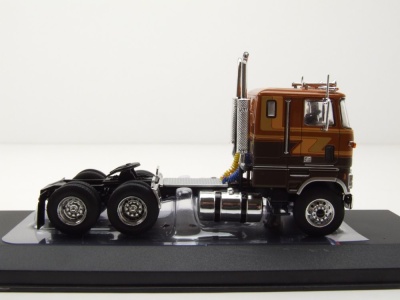 Ford COE 9000 Zugmaschine braun Modellauto 1:64 ixo models