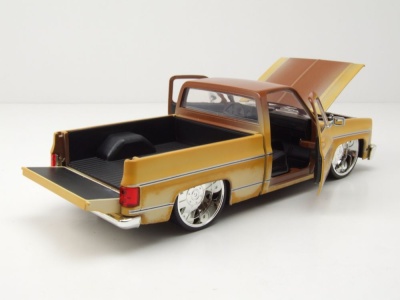Chevrolet C-10 Pick Up 1985 braun verrostet Modellauto 1:24 Jada Toys