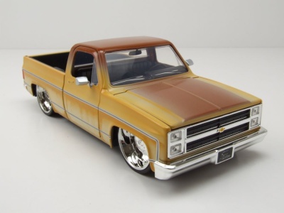 Chevrolet C-10 Pick Up 1985 braun verrostet Modellauto 1:24 Jada Toys