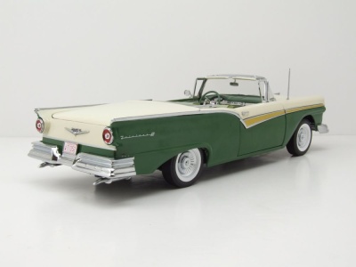 Ford Fairlane 500 Skyliner 1957 grün weiß...