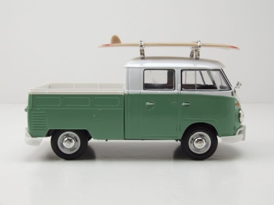 VW T1 Bus DoKa Pritsche grün weiß mit Campingausrüstung Modellauto 1:24 Motormax