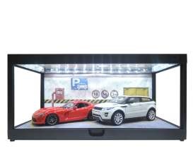 Vitrine mit Werkstatt-Deko und LED-Beleuchtung schwarz...