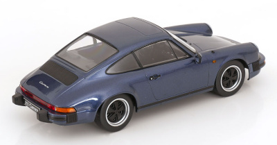 Porsche 911 Carrera Coupe 1983 dunkelblau metallic...