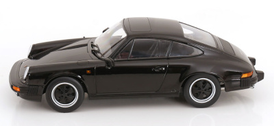 Porsche 911 Carrera Coupe 1983 schwarz Modellauto 1:18 KK Scale
