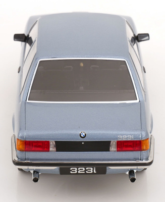 BMW 323i E21 1978 hellblau metallic Modellauto 1:18 KK Scale