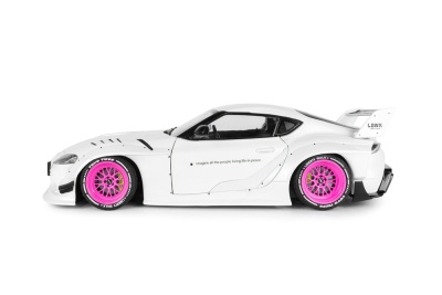 Toyota GR Supra LWB 2025 weiß pink Modellauto 1:18...