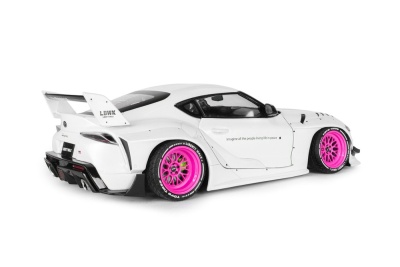 Toyota GR Supra LWB 2025 weiß pink Modellauto 1:18 Solido