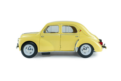 Renault 4CV 1961 beige Modellauto 1:18 Solido