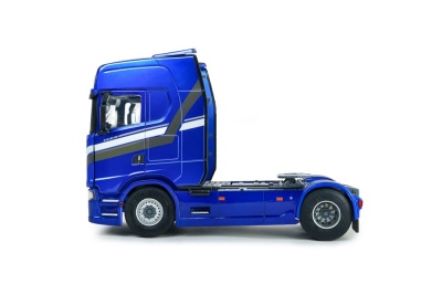 Scania S580 Zugmaschine 2023 blau metallic Modellauto...