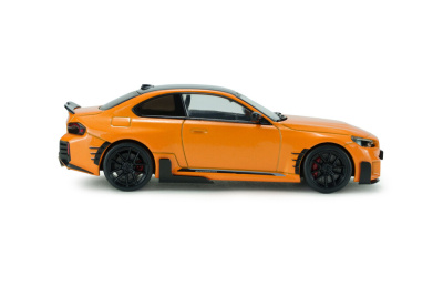 BMW M2 Performance G87 2024 papaya orange Modellauto 1:43 Solido