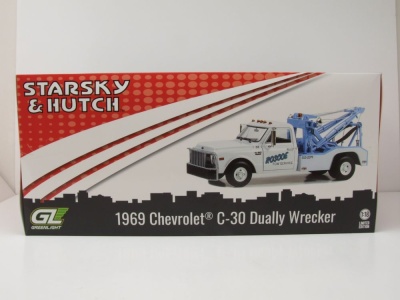 Chevrolet C-30 Dually Wrecker 1969 weiß Abschlepper Starsky and Hutch Modellauto 1:18 Greenlight Collectibles