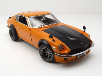 Datsun Fairlady Z (S30) 1971 orange Carbonhaube Modellauto 1:18 Sun Star