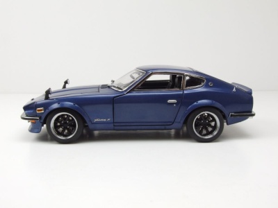 Datsun Fairlady Z (S30) 1971 blau metallic Modellauto 1:18 Sun Star