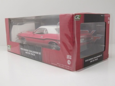 Dodge Challenger R/T 440 Six Pack 1970 pink weiß Modellauto 1:18 Greenlight Collectibles