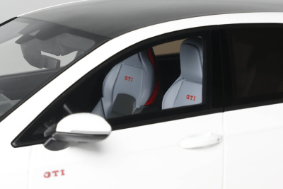 VW Golf 8 GTi Clubsport 2024 weiß Modellauto 1:18 Ottomobile