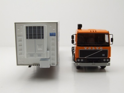 Volvo F12 Sattelzug Deutrans 1980 orange Modellauto 1:43 Premium ClassiXXs