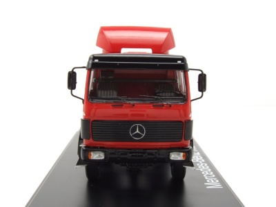 Mercedes NG 2232 Zugmaschine 1980 rot Modellauto 1:43 Premium ClassiXXs