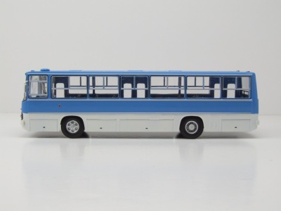 Ikarus 260.06 Bus 1975 hellblau weiß Modellauto 1:43 Premium ClassiXXs