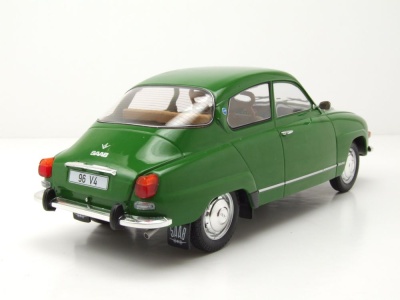 Saab 96 V4 1970 dunkelgrün Modellauto 1:18 MCG