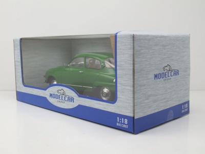 Saab 96 V4 1970 dunkelgrün Modellauto 1:18 MCG