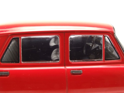 Skoda 100 1969 rot Modellauto 1:18 MCG