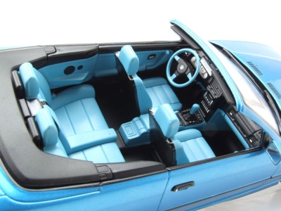 BMW 328i Cabrio E36 1996 blau metallic Modellauto 1:18 MCG