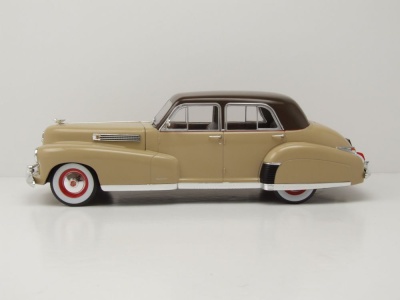 Cadillac Fleetwood Series 60 Special Sedan 1941 beige braun Modellauto 1:18 MCG