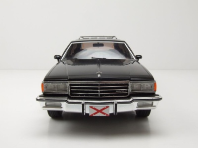 Chevrolet Caprice Estate Wagon Kombi 1985 silber schwarz Modellauto 1:18 MCG