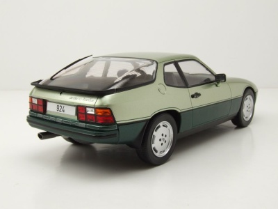 Porsche 924 Turbo 1979 hellgrün dunkelgrün...
