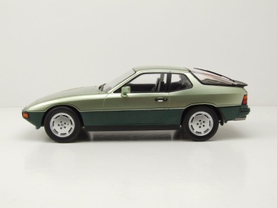 Porsche 924 Turbo 1979 hellgrün dunkelgrün Modellauto 1:18 MCG