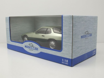 Porsche 924 Turbo 1979 hellgrün dunkelgrün Modellauto 1:18 MCG