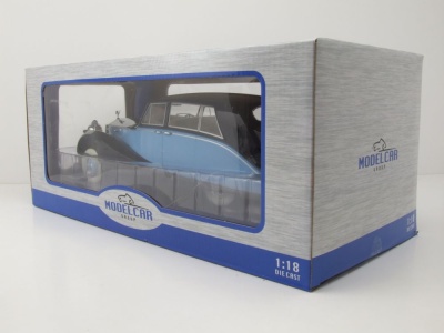 Rolls Royce Silver Wraith Empress Hooper RHD 1956 schwarz hellblau Modellauto 1:18 MCG