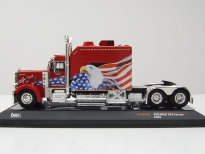 Peterbilt 379 Custom Zugmaschine 2002 rot Modellauto 1:64 ixo models