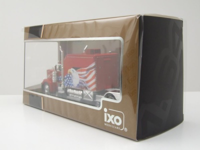 Peterbilt 379 Custom Zugmaschine 2002 rot Modellauto 1:64 ixo models
