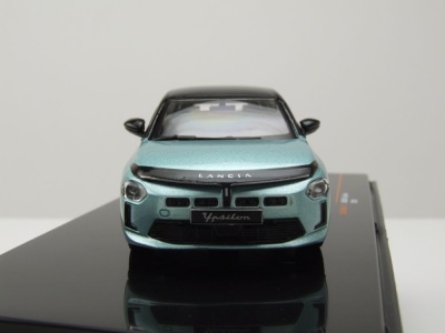 Lancia Ypsilon 2025 hellgrün metallic schwarz Modellauto 1:43 ixo models