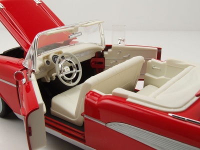 Chevrolet Bel Air Convertible 1957 rot Modellauto 1:18 Maisto